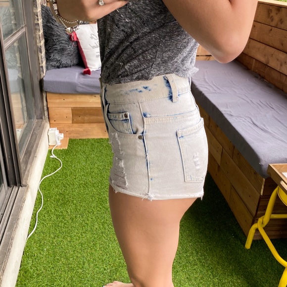 Retro Forever 21 High rise Acid Wash short shorts - Picture 7 of 11
